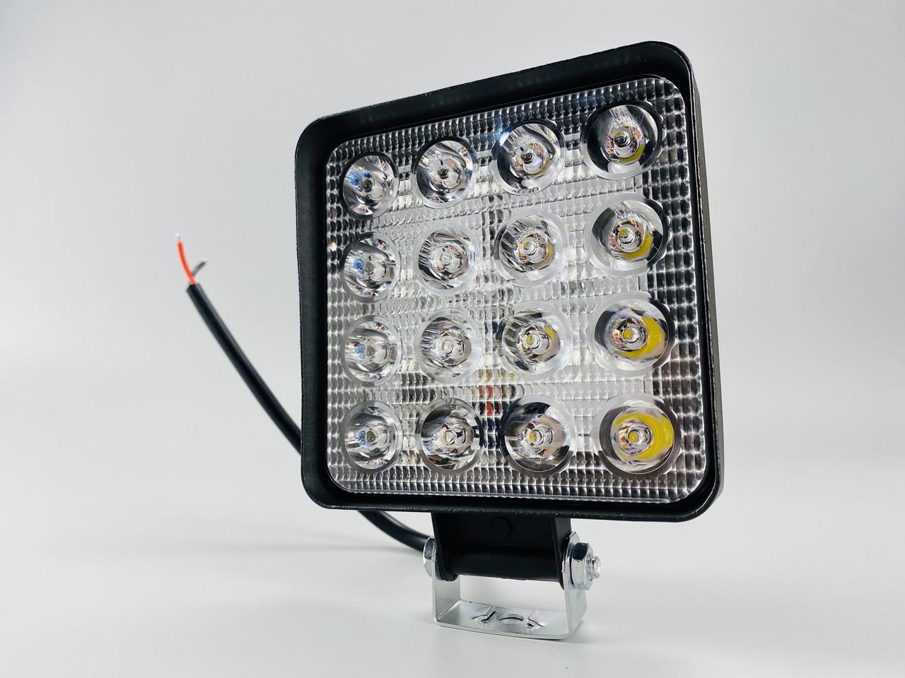 Фара LED квадратная 48W 16 ламп широкий луч 9-32V 6000 K IP67 LED chip 3030