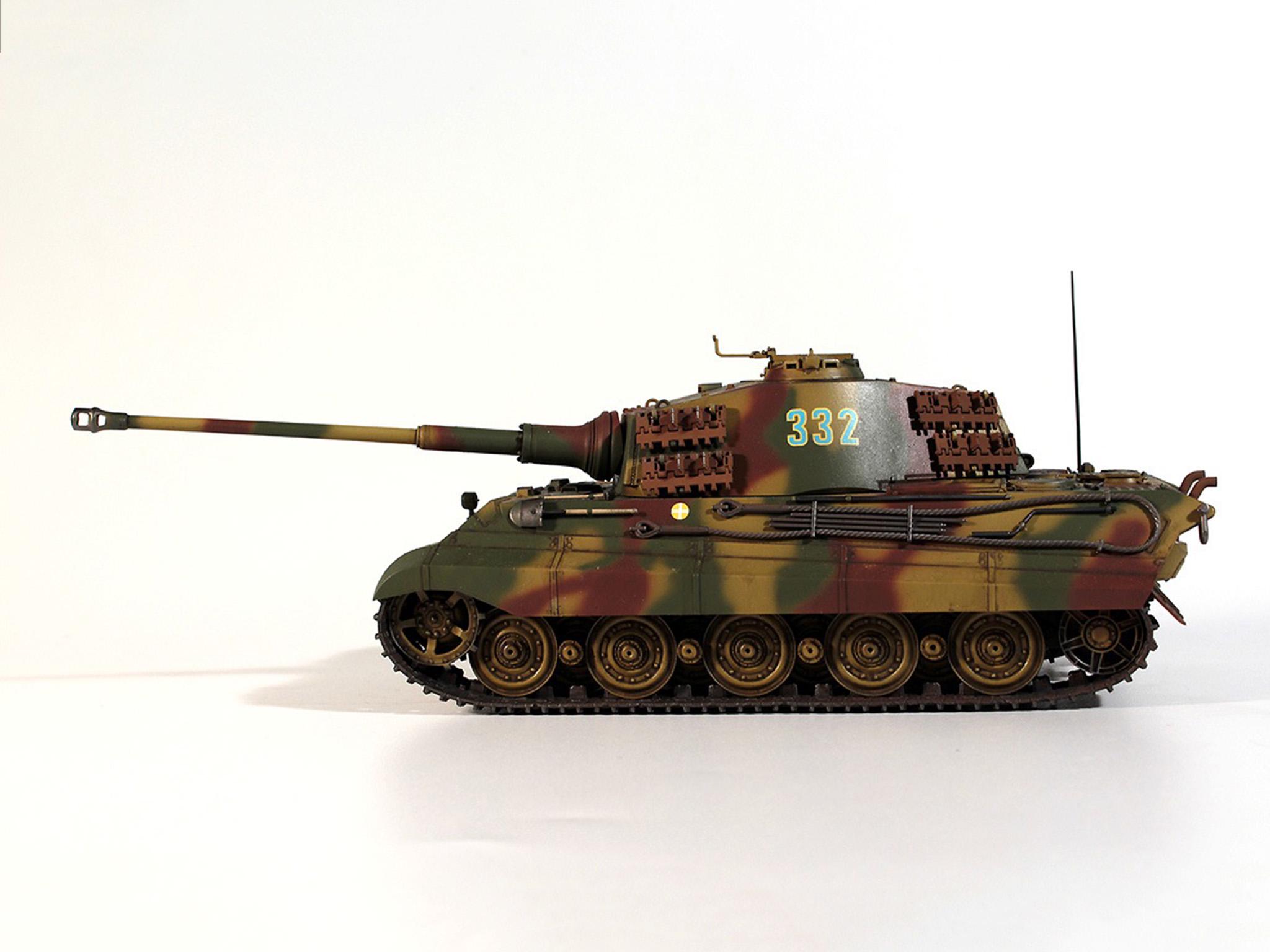 Сборная модель ICM Pz.Kpfw.VI Ausf.B Королевский Тигр с башней Henschel немецкий тяжелой танк 2 Мировой войны позднее производство (35363) - фото 14