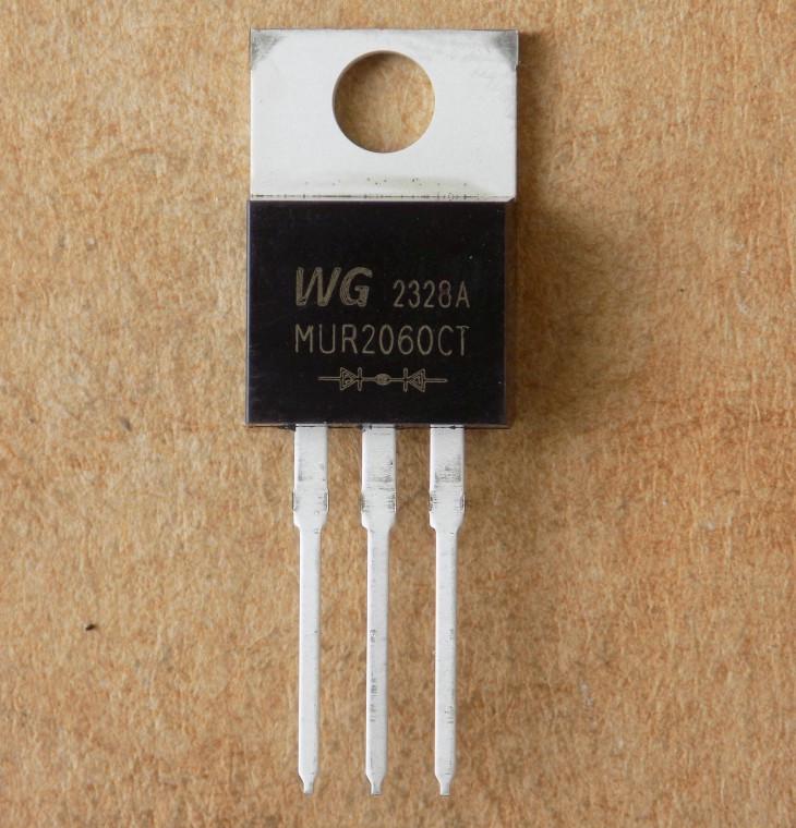 Диод MUR2060CT/TO220-3pin 20A/600V общий катод (51659)