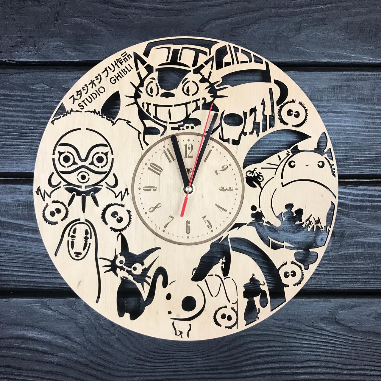 Часы настенные из натурального дерева Studio Ghibli