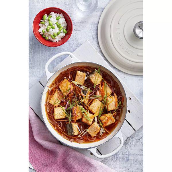 Сотейник Le Creuset Signature 3,5 л 30 см Meringue (21180307164430) - фото 3 Сотейник Le Creuset Signature 3,5 л 30 см Meringue (21180307164430) - фото 3