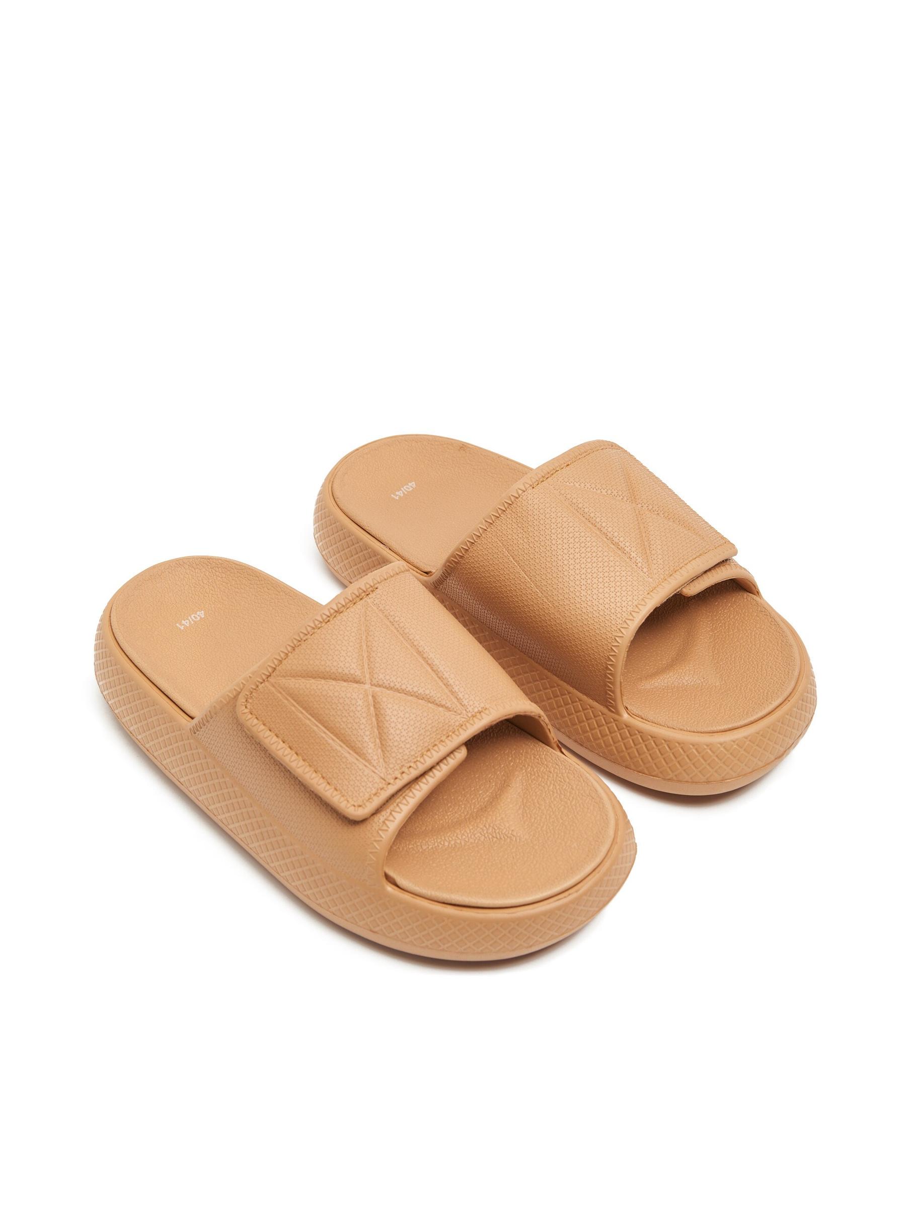 Шльопанці Cropp на липучці р. 40/41 Бежевий