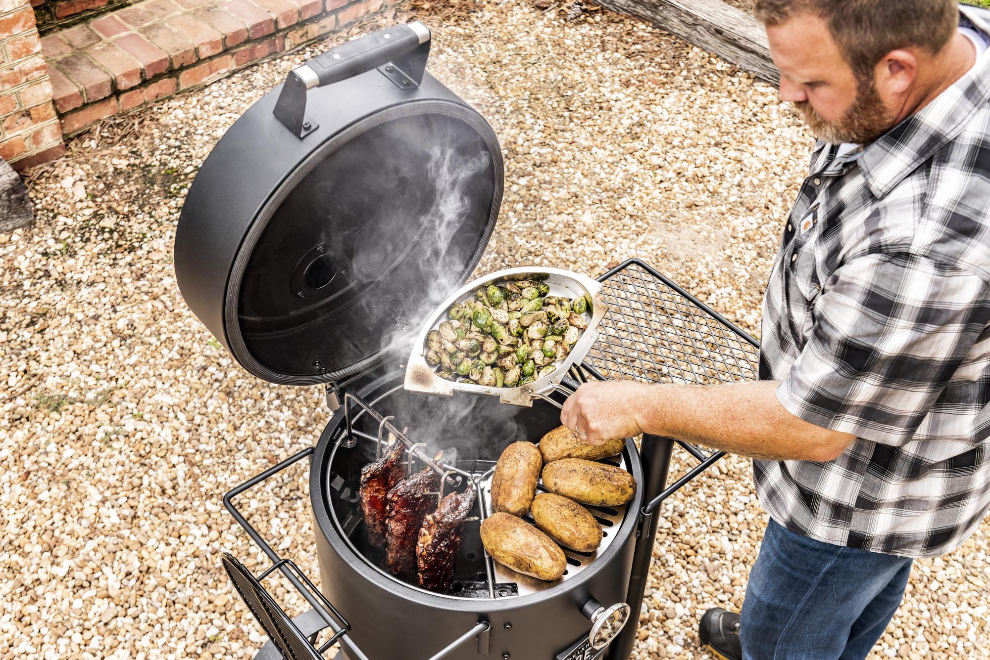 Тройная решетка Oklahoma Joe's Bronco (4419599P04) - фото 5 Тройная решетка Oklahoma Joe's Bronco (4419599P04) - фото 5