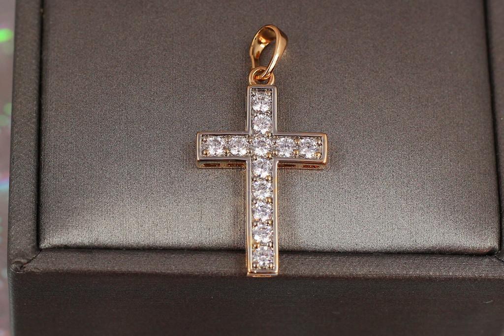 Крестик Xuping Jewelry крупные фианиты в ободке с родием 2,7 см Золотистый