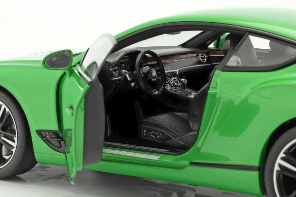 Модель автомобиля Norev 1:18 Bentley Continental GT 2018 Apple Green (182784) - фото 6 Модель автомобиля Norev 1:18 Bentley Continental GT 2018 Apple Green (182784) - фото 6