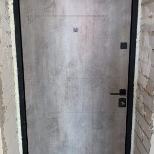 Дверь входная Эконом Redfort дуэт 960х2050 мм Бетон темно-Серый/Бетон (23175331) - фото 2 Дверь входная Эконом Redfort дуэт 960х2050 мм Бетон темно-Серый/Бетон (23175331) - фото 2