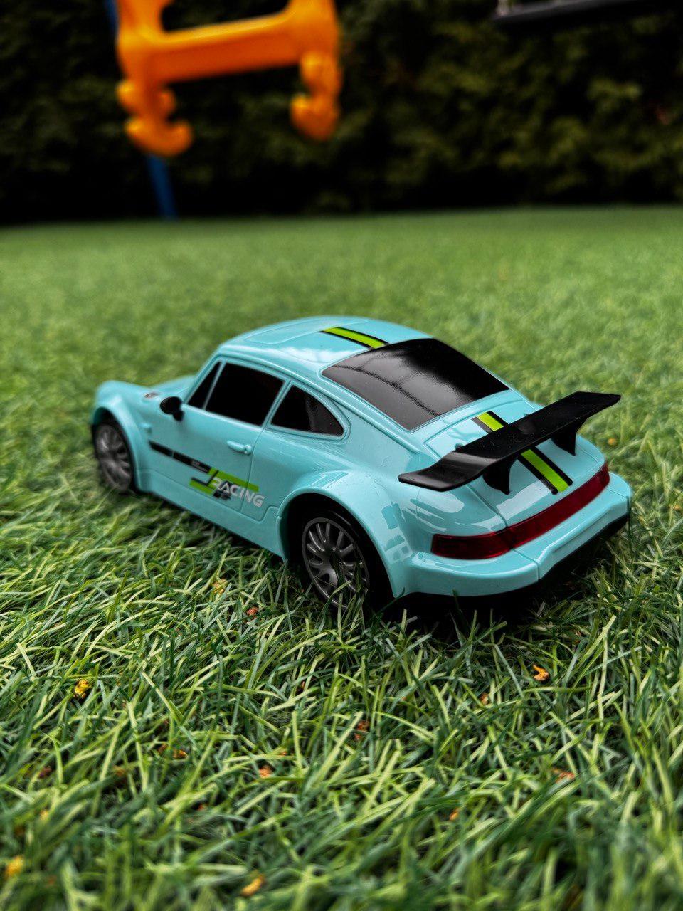 Машинка для дрифта на радиоуправлении полноприводная Fayee 1:20 со светодиодной подсветкой Green (k53-nlq-otu) - фото 7 Машинка для дрифта на радиоуправлении полноприводная Fayee 1:20 со светодиодной подсветкой Green (k53-nlq-otu) - фото 7