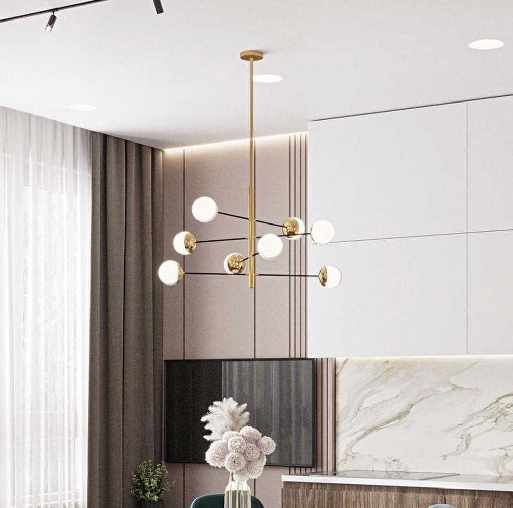 Люстра сучасна каскадна на 8 білих плафонів (AOC 8 GD) Люстра сучасна каскадна на 8 білих плафонів (AOC 8 GD)