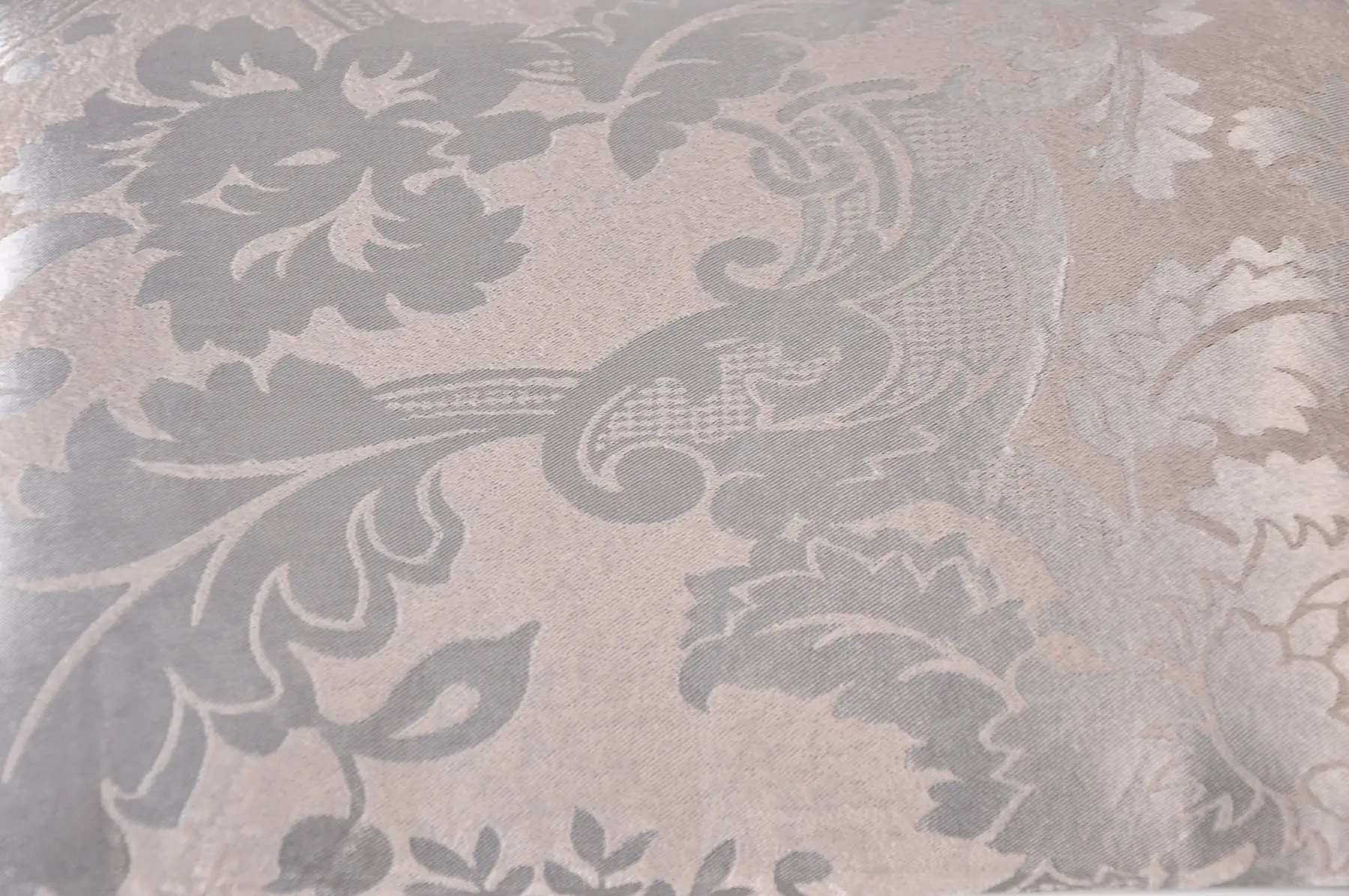 Столик туалетний Bonro В-011 з МДФ з 4 шухлядами та сірою табуреткою 138х71х40 см Білий (124-76-20000014) - фото 10 Столик туалетний Bonro В-011 з МДФ з 4 шухлядами та сірою табуреткою 138х71х40 см Білий (124-76-20000014) - фото 10