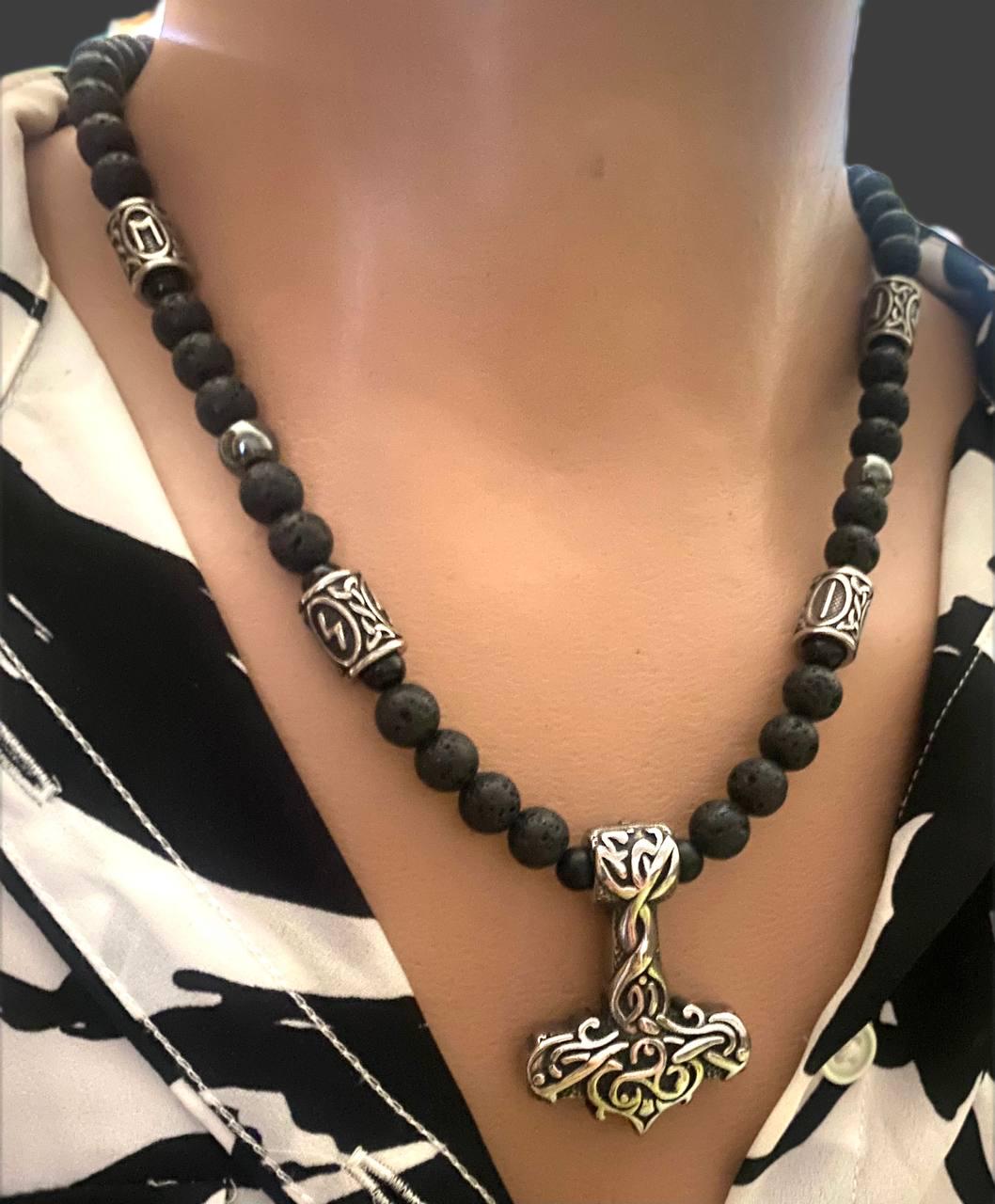 Кольє оберіг LITAURS натуральне лавове каміння кулон молот Тора руни (250404) - фото 2 Кольє оберіг LITAURS натуральне лавове каміння кулон молот Тора руни (250404) - фото 2