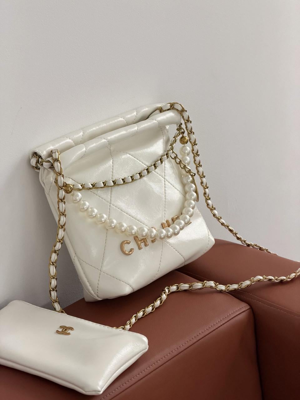 Сумка женская клатч через плечо Chanel 22 Mini Handbag с жемчужинами Белый (2931707244) Сумка женская клатч через плечо Chanel 22 Mini Handbag с жемчужинами Белый (2931707244)