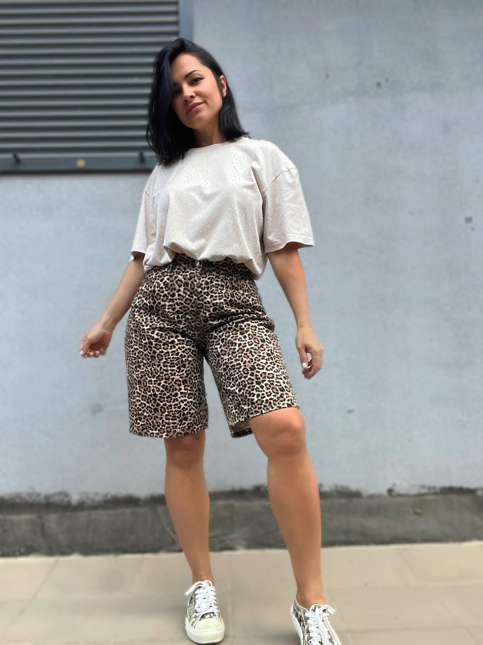 Шорты женские джинсовые X Denim 2082 Леопардовый принт Мом бермуды длина до колен р. 36 Коричневый (2251) - фото 2 Шорты женские джинсовые X Denim 2082 Леопардовый принт Мом бермуды длина до колен р. 36 Коричневый (2251) - фото 2