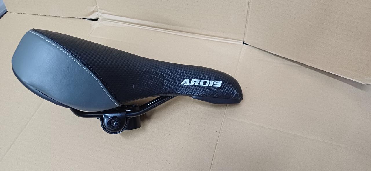 Сідло для велосипеда із замком Чорно-сірий (2308456768) - фото 3 Сідло для велосипеда із замком Чорно-сірий (2308456768) - фото 3