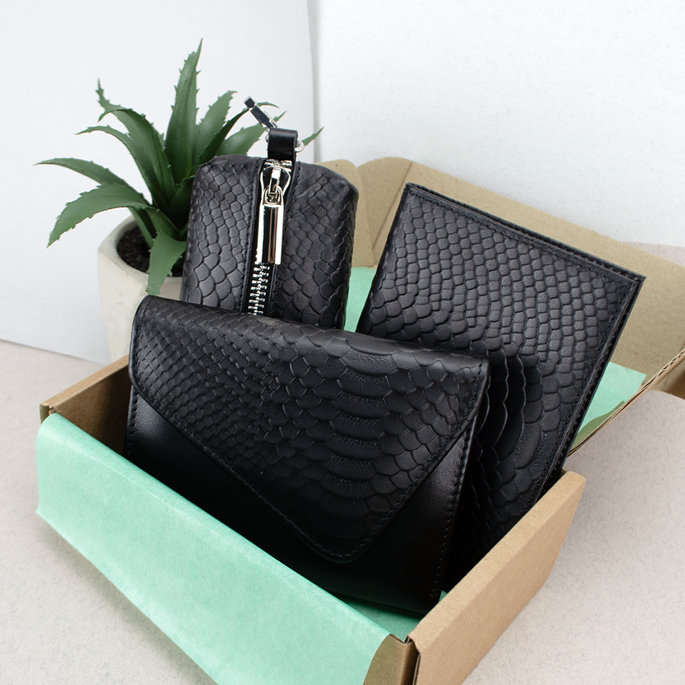 Подарочный набор женский №89 кошелек Sabrina/обложка на паспорт/ключница Черный питон (2126369743)