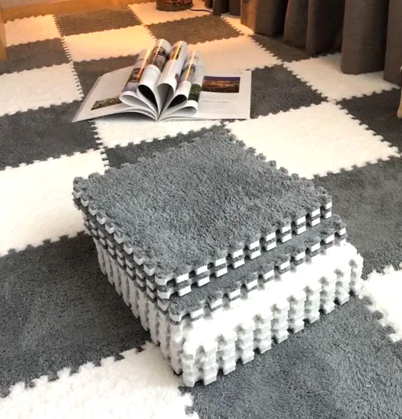 Килимок-пазл з плюшевим покриттям 20 пазлів 30х30х1,5 см Білий/Cірий (29862150)