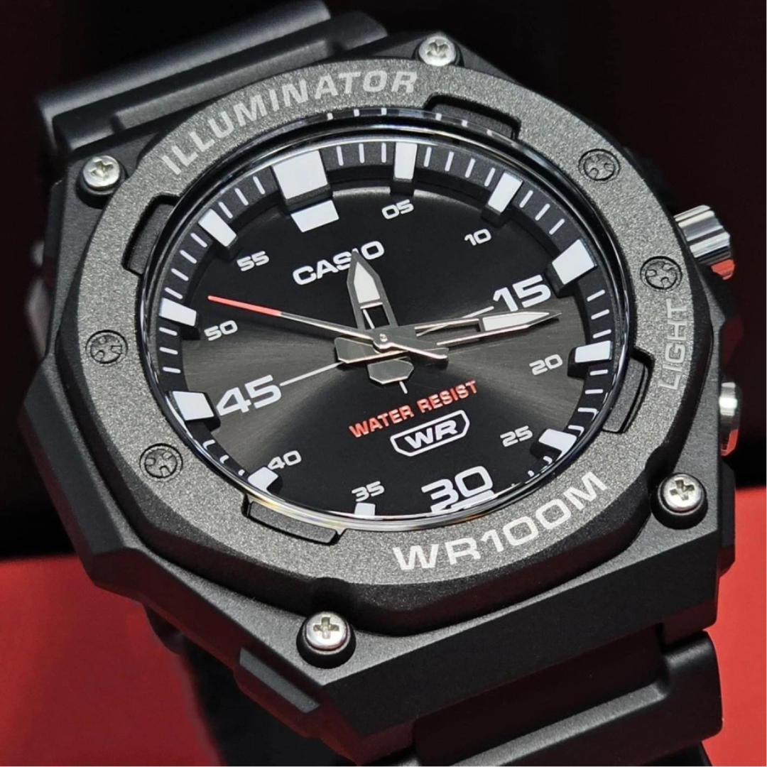 Наручний годинник чоловічий Casio стрілковий з підсвічуванням водонепроникний 10АТМ Чорний (MW-620H-1A) - фото 5 Наручний годинник чоловічий Casio стрілковий з підсвічуванням водонепроникний 10АТМ Чорний (MW-620H-1A) - фото 5