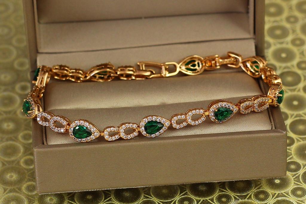 Браслет Xuping Jewelry Вязка с зелеными камнями 22 см х 7 мм Золотистый (2346378042)