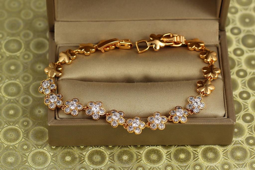 Браслет Xuping Jewelry Цветочный венчик 19 см 8 мм Золотистый (31258944)