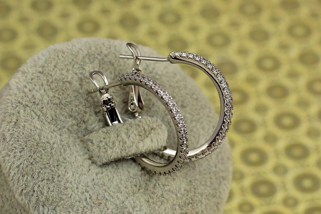 Серьги колечки Xuping Jewelry конго с камнями 2 см Серебристый (2278078327)