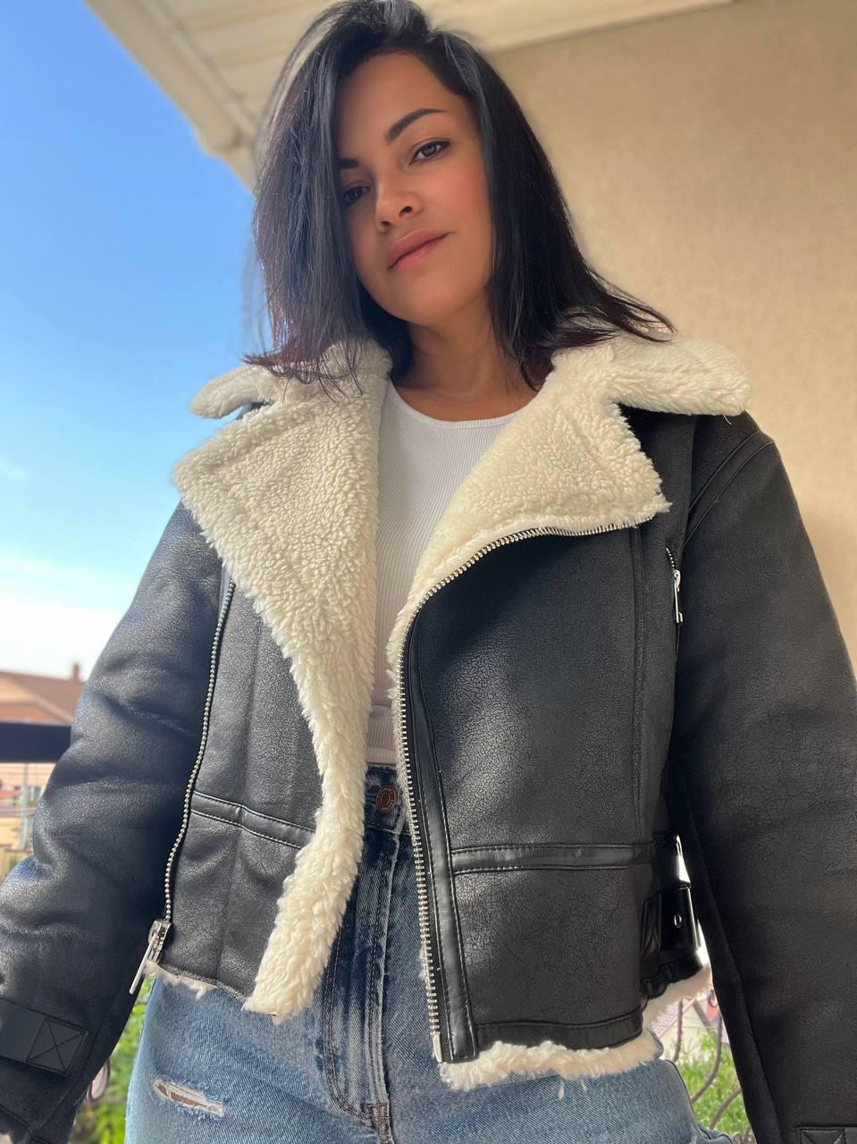 Дублянка женская Aftf Basic 2418 косуха укороченная молния белый мех L Черный (2830) - фото 7 Дублянка женская Aftf Basic 2418 косуха укороченная молния белый мех L Черный (2830) - фото 7