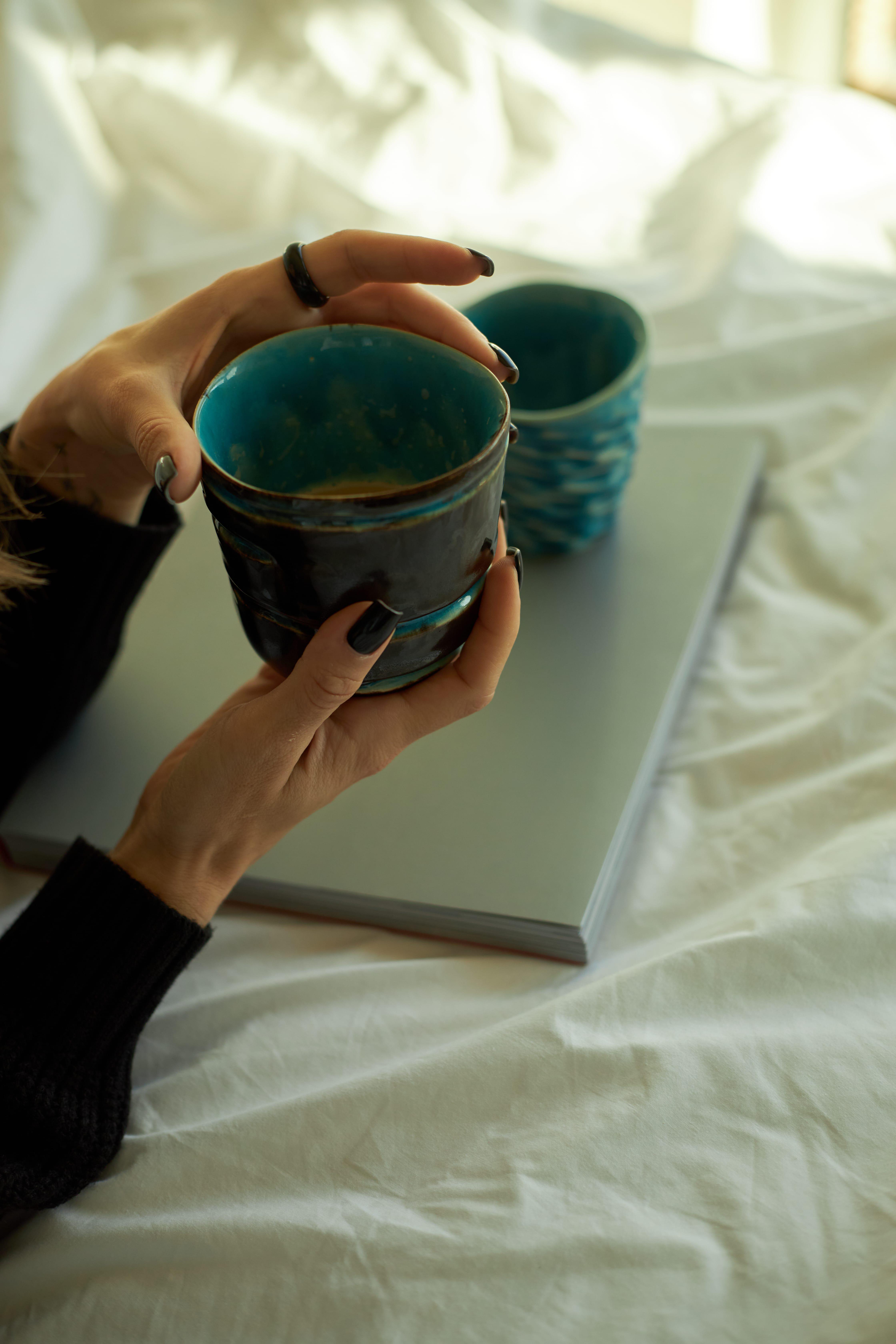 Чашка ручной работы Коллапсус (CUP-045) - фото 5 Чашка ручной работы Коллапсус (CUP-045) - фото 5