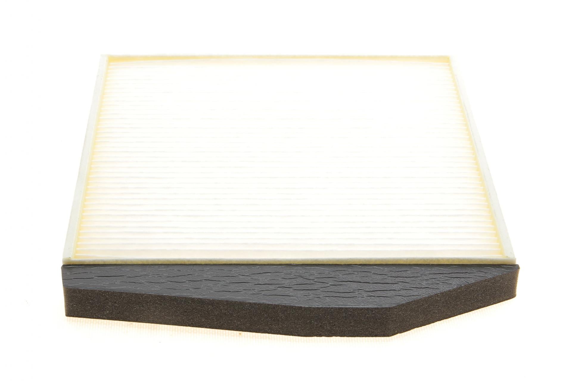 Фильтр салона Mann-Filter для Volvo S60 00-10/S80 98-06/V70/XC70 00-07/XC90 02-14- (CU 2855/1)