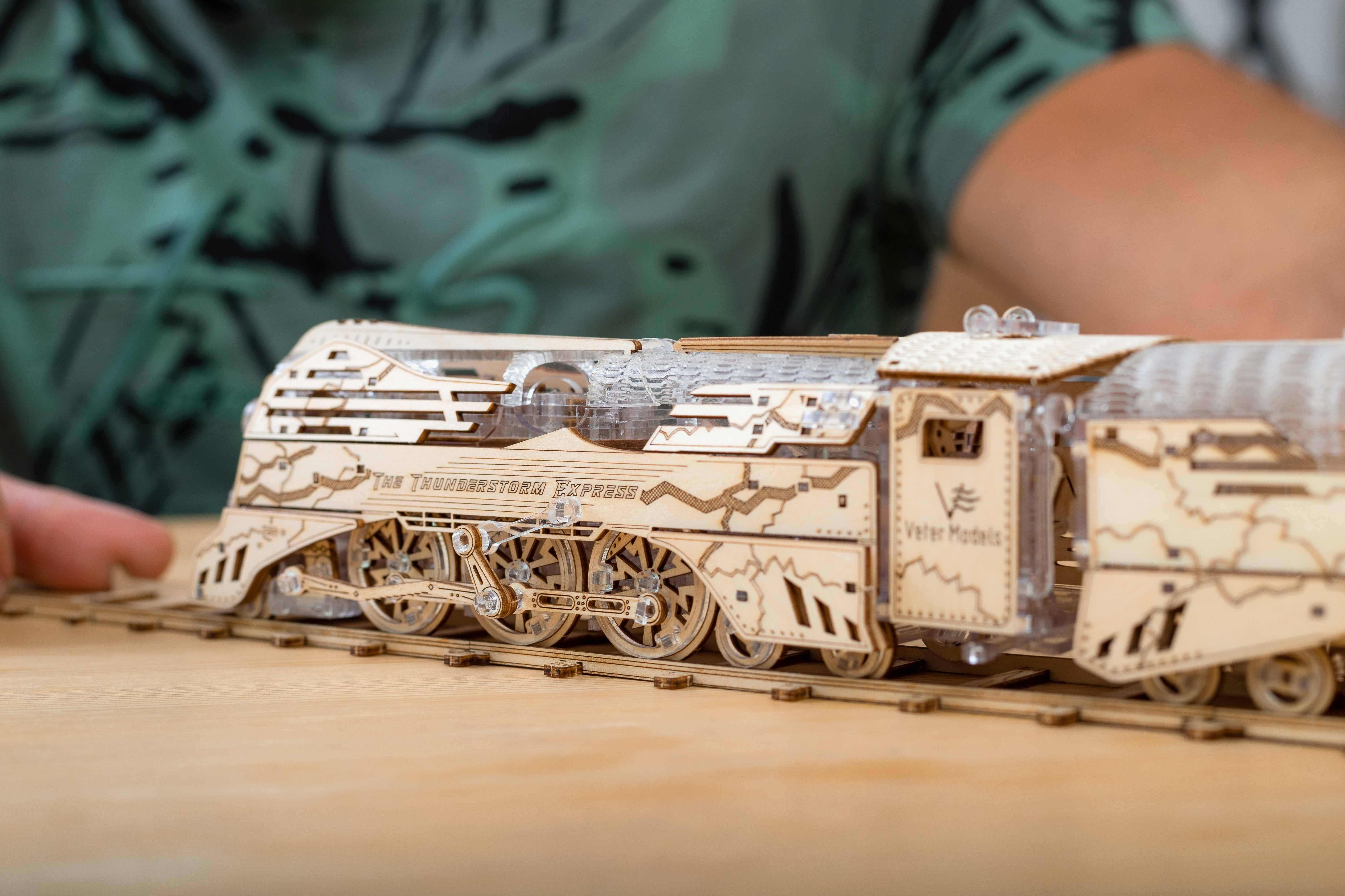 Конструктор дерев'яний Vіter Models Потяг The Thunderstorm Express (The Thunderstorm Express ) - фото 8