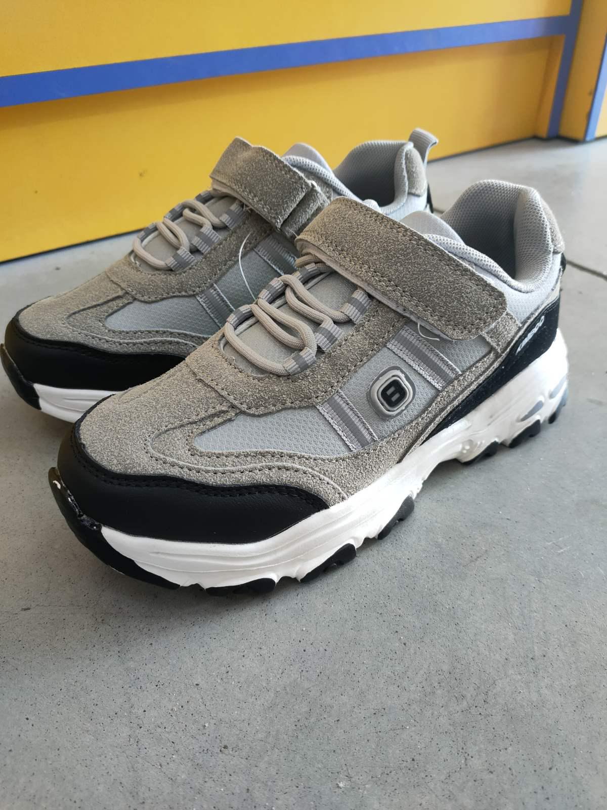 Кроссовки для мальчика р. 32 Серый (28266715)