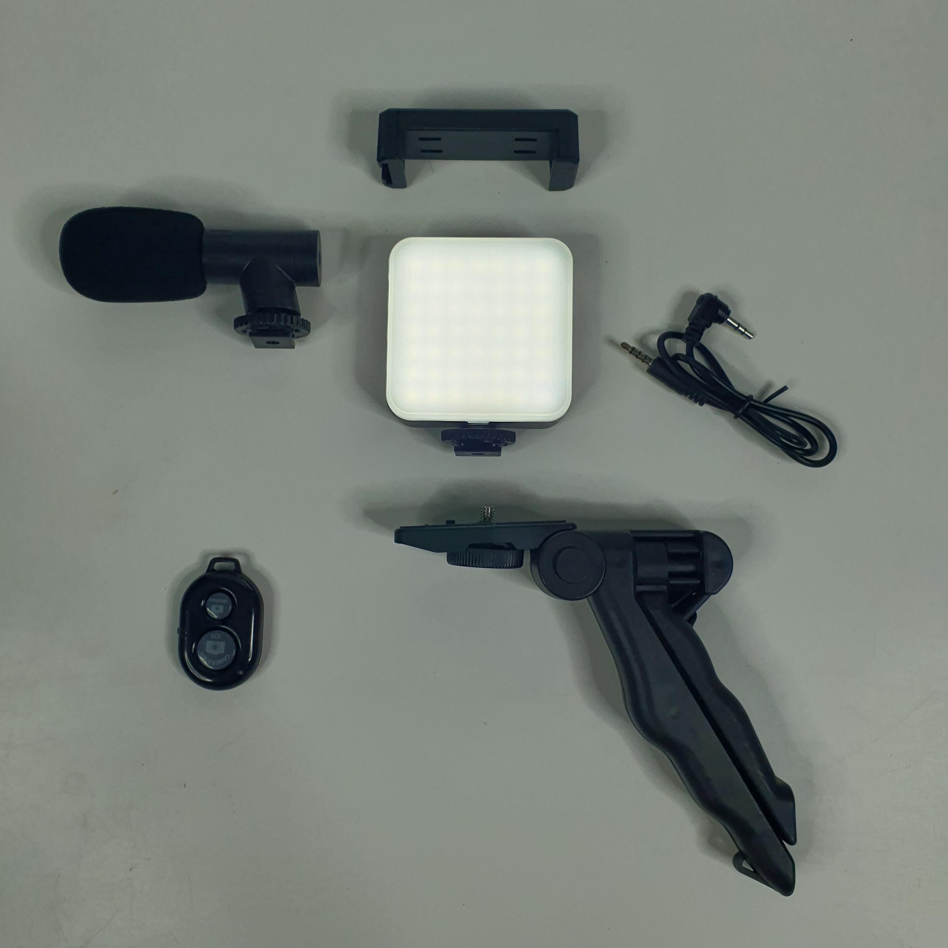 Набор блогера Ripoint 5в1 штатив трипод-стабилизатор для телефона с микрофоном/LED подсветкой/держателем и пультом Черный (AY-49) - фото 8 Набор блогера Ripoint 5в1 штатив трипод-стабилизатор для телефона с микрофоном/LED подсветкой/держателем и пультом Черный (AY-49) - фото 8