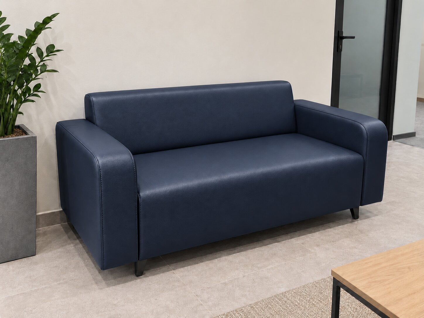Диван офисный Tobi Sho Арне с подлокотниками 1580х700х740 мм кожзам Midnight Blue (2227)