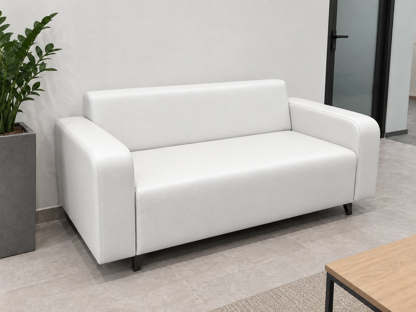 Диван офисный Tobi Sho Арне с подлокотниками 1580х700х740 мм кожзам White (2300)