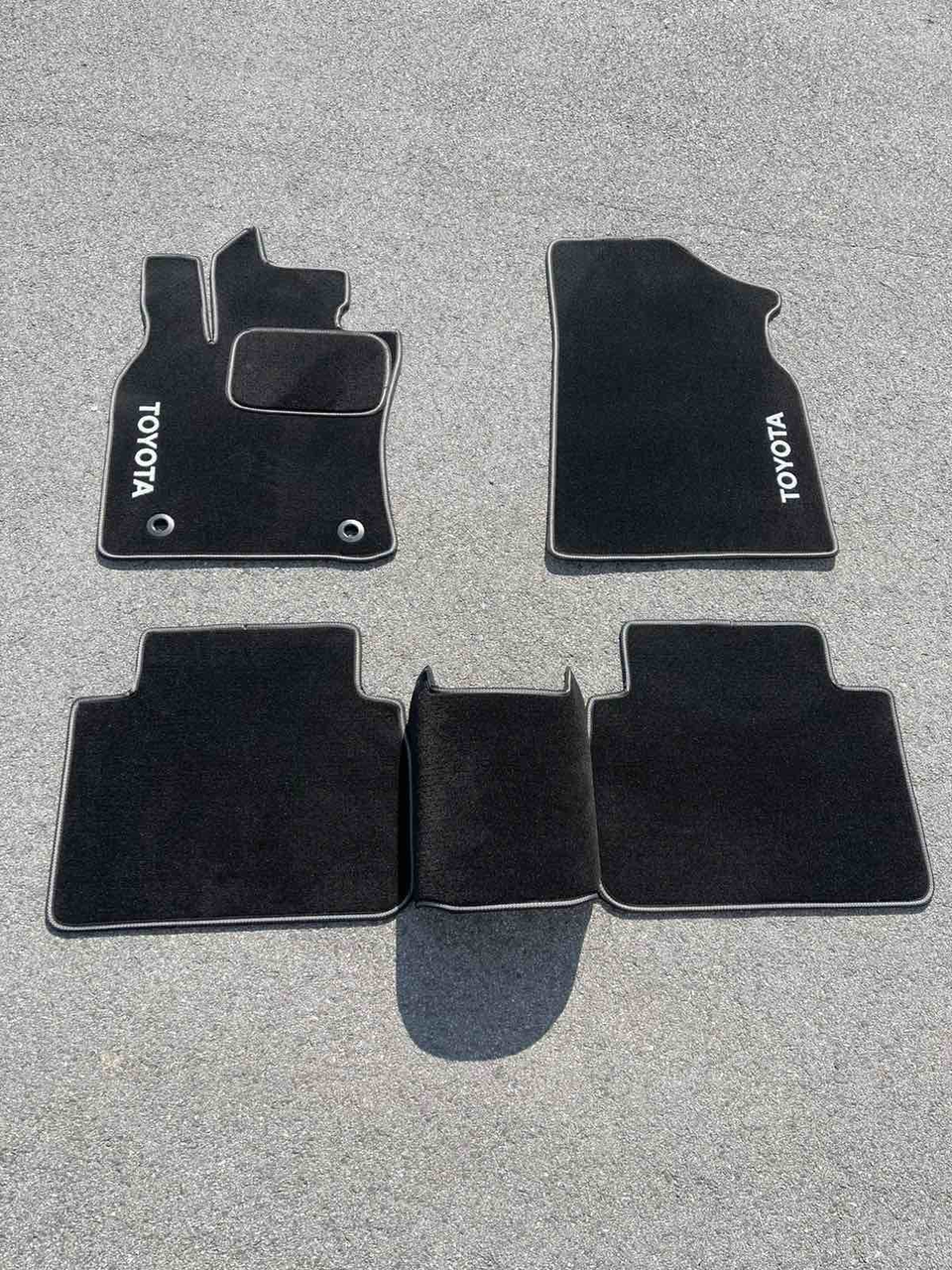 Килимки автомобільні ворсові в салон для Toyota Camry V70 2018-т. ч. 5 шт. Чорний (BLCCR1732)