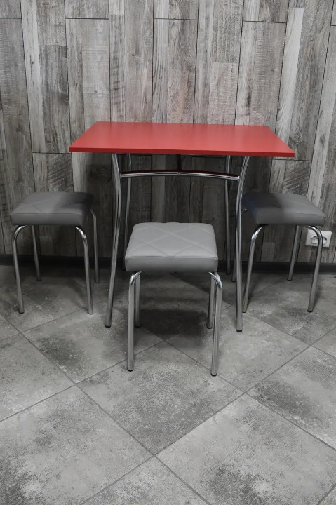 Кухонний комплект Tutty Lux Trio стіл/табурети 3 шт. в хром-корпусі 60х80х75 см Червоний/Сірий (28374235)