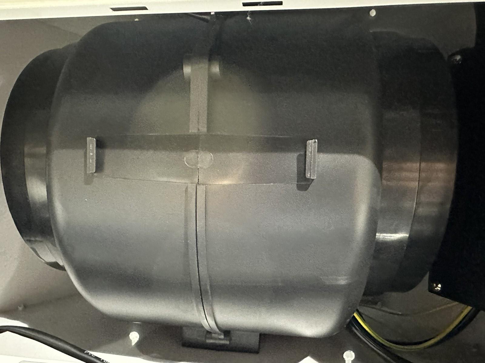 Витяжка Luxor Stolz Beste WH 60 LED 1450 м3 з фільтрами двигуна 2 шт. Білий (23358366) - фото 8 Витяжка Luxor Stolz Beste WH 60 LED 1450 м3 з фільтрами двигуна 2 шт. Білий (23358366) - фото 8