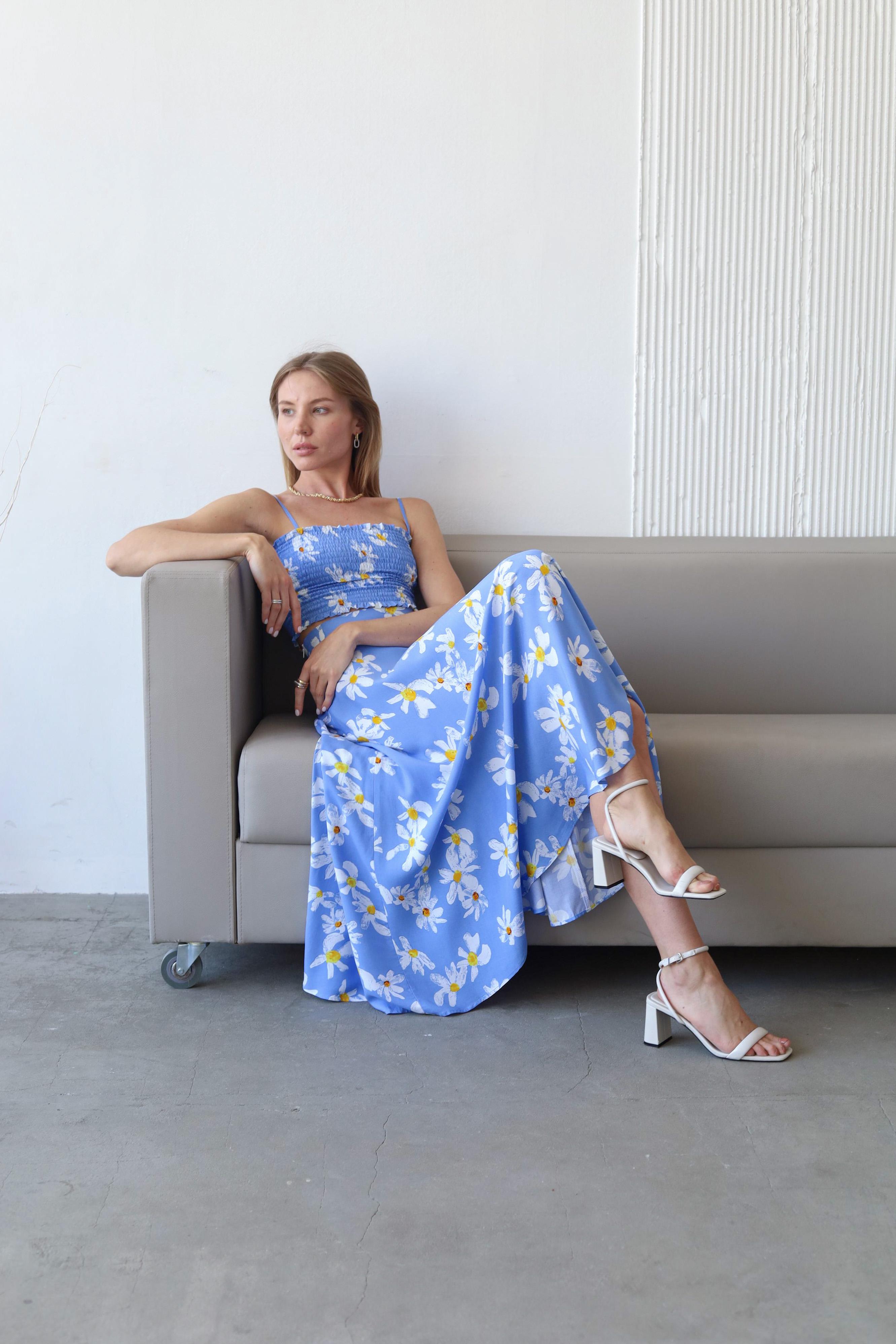 Спідниця-кльош міді Дика Спідниця Квіти XS Блакитний (3029) - фото 2 Спідниця-кльош міді Дика Спідниця Квіти XS Блакитний (3029) - фото 2