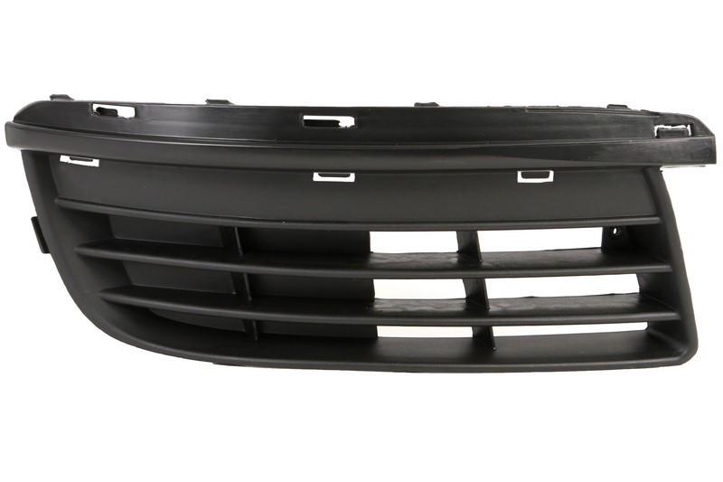 Решетка бампера AVTM Volkswagen Golf 5 Combi/Jetta 5 07-10 правая без отверстий противотуманок без реснички (9544 998)