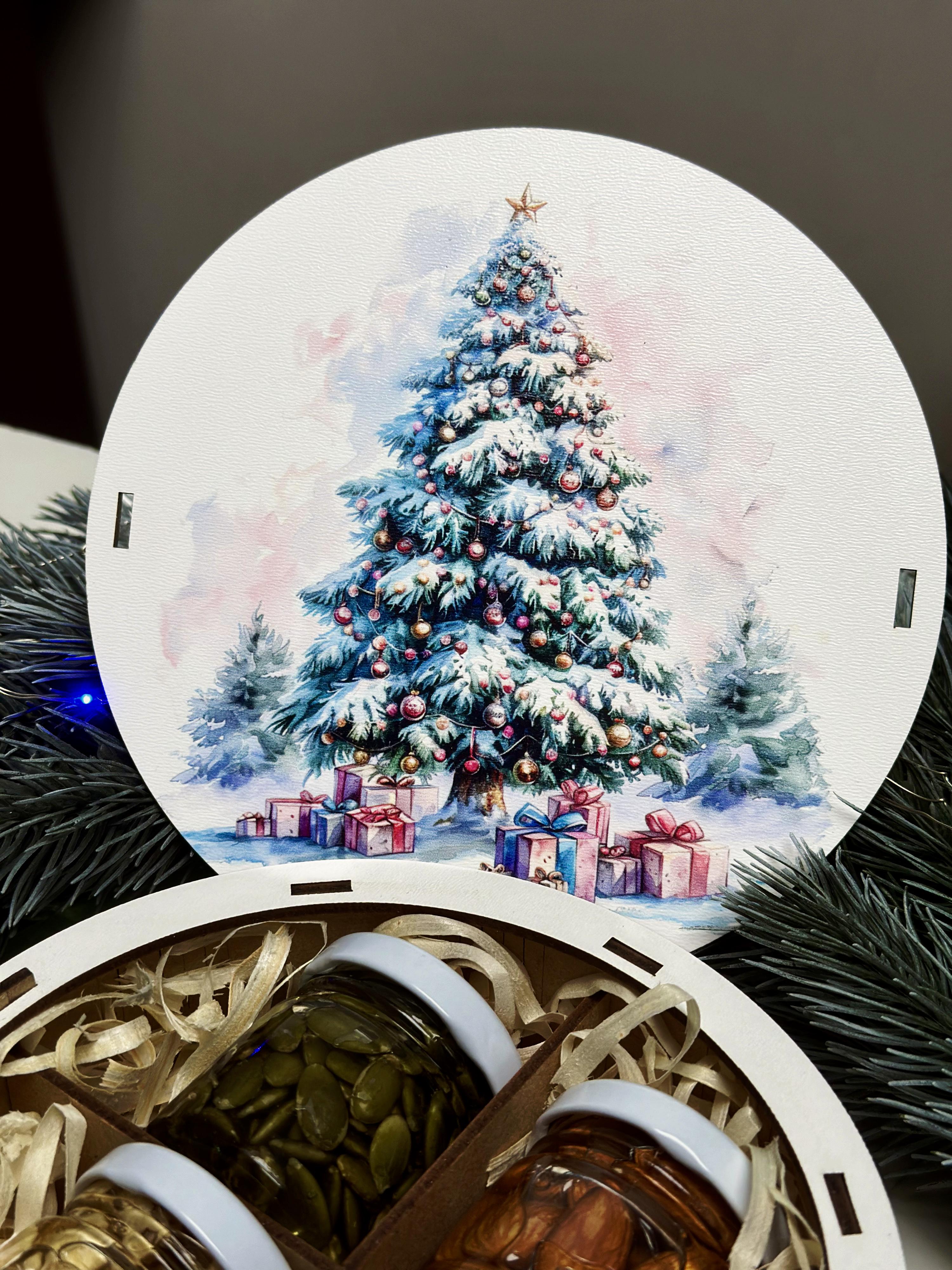 Подарунковий набір у дерев'яній коробочці до Нового року горішки в меді акації 4 баночки по 50 г - фото 4 Подарунковий набір у дерев'яній коробочці до Нового року горішки в меді акації 4 баночки по 50 г - фото 4