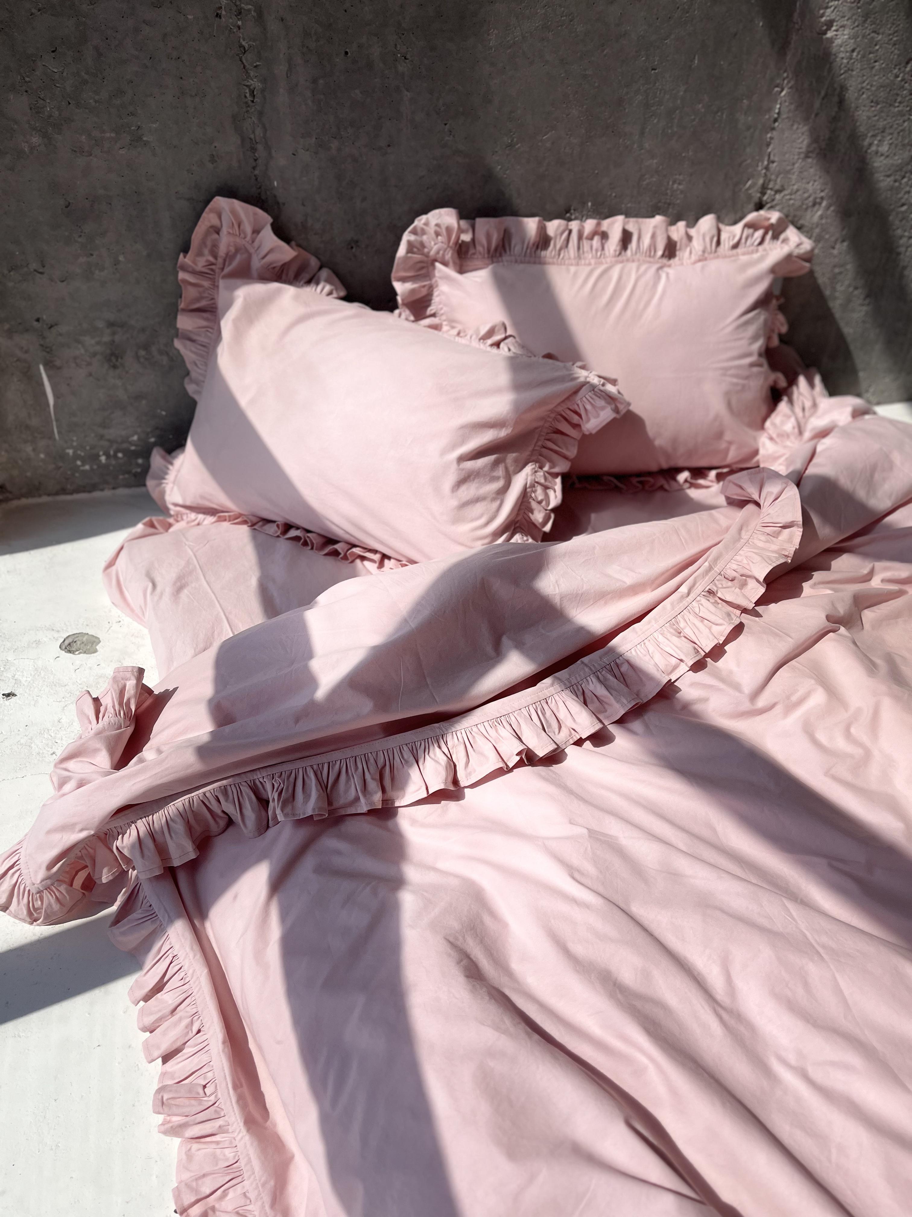 Комплект постільної білизни White Dream полуторний з рюшами 155х215 см варена бавовна Рожевий (wdpinkR/1) - фото 6 Комплект постільної білизни White Dream полуторний з рюшами 155х215 см варена бавовна Рожевий (wdpinkR/1) - фото 6