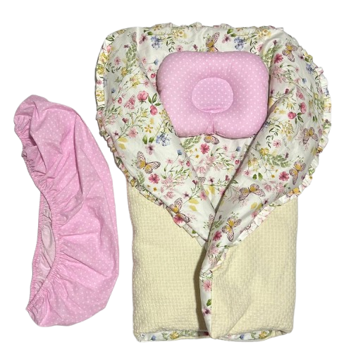 Одеяло в коляску с ортопедической подушкой и простыней на резинке (1116) Одеяло в коляску с ортопедической подушкой и простыней на резинке (1116)