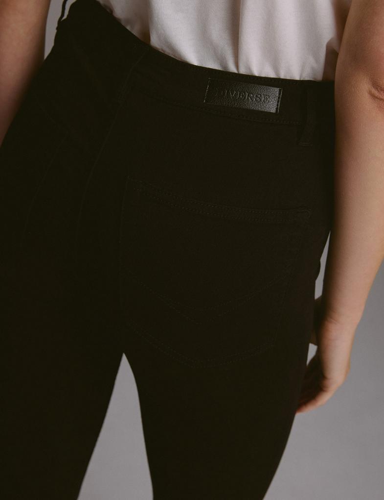 Джинси жіночі Diverse LYNETTE XV р. 40 Чорний (5905384046307) - фото 5