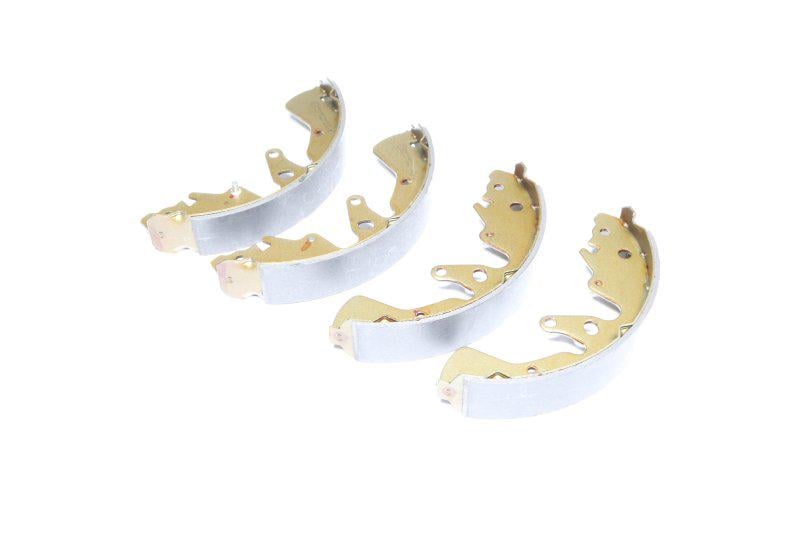 Колодки тормозные барабанные LPR 09960 Suzuki Grand Vitara 1.6 2.0 1.9 ddis 04/05 задние