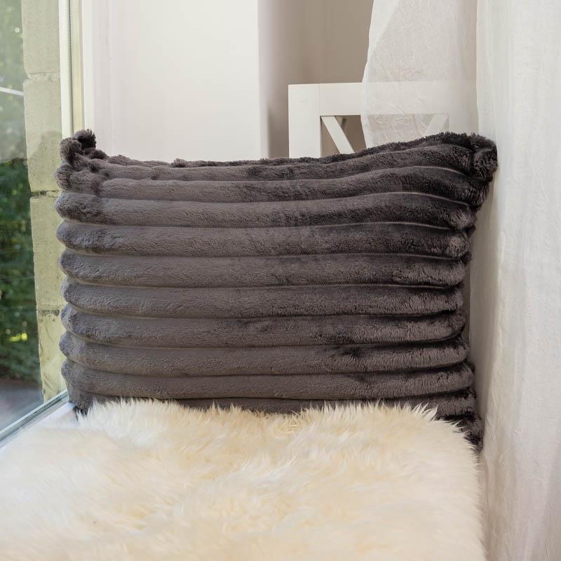 Наволочка шарпей 50х70 см Темно-сірий (88396)