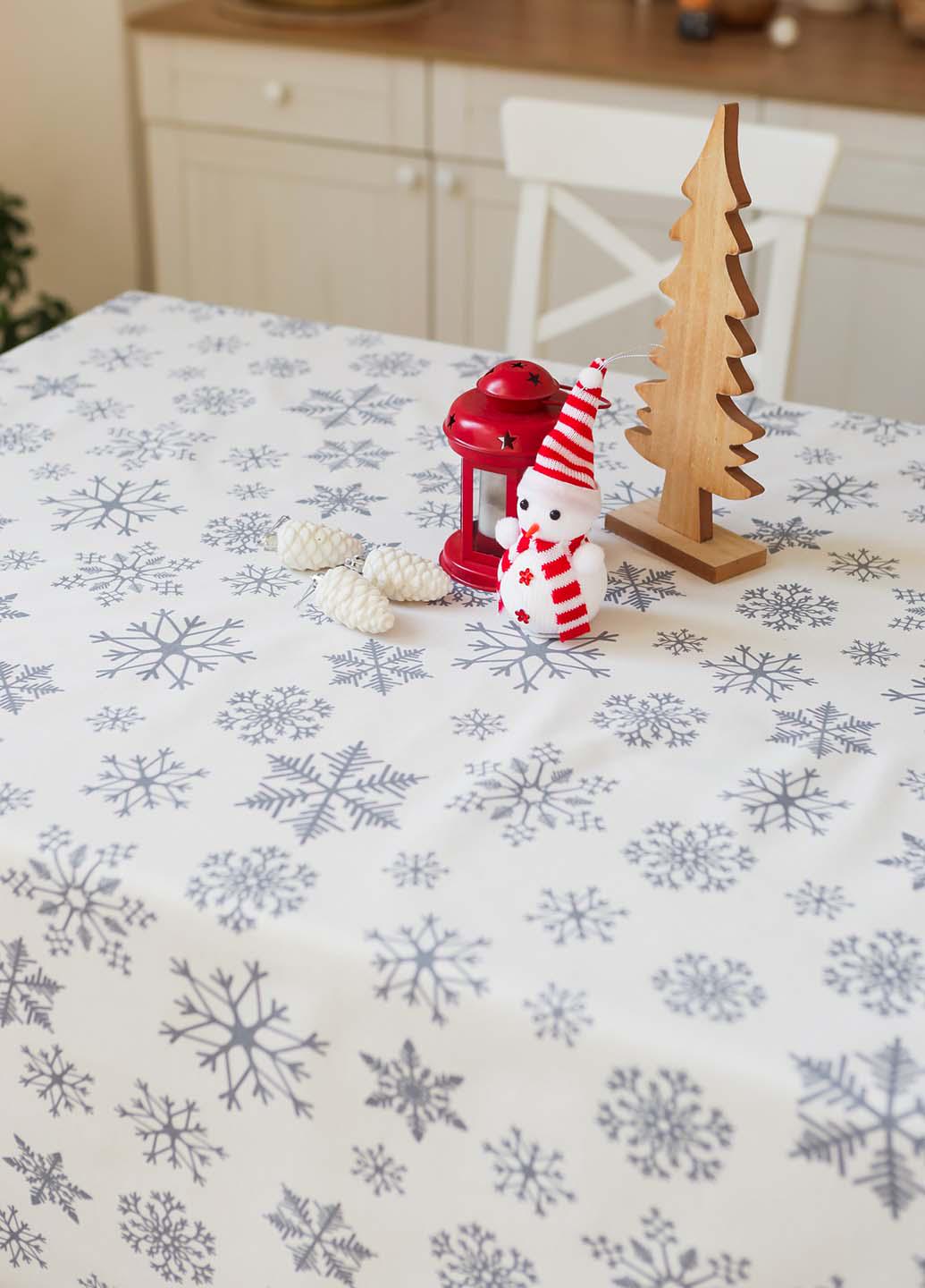 Скатертина новорічна бавовняна Сніжинки сірі на білому розкладний стіл 1,5х2,2 м (ссб22) - фото 4