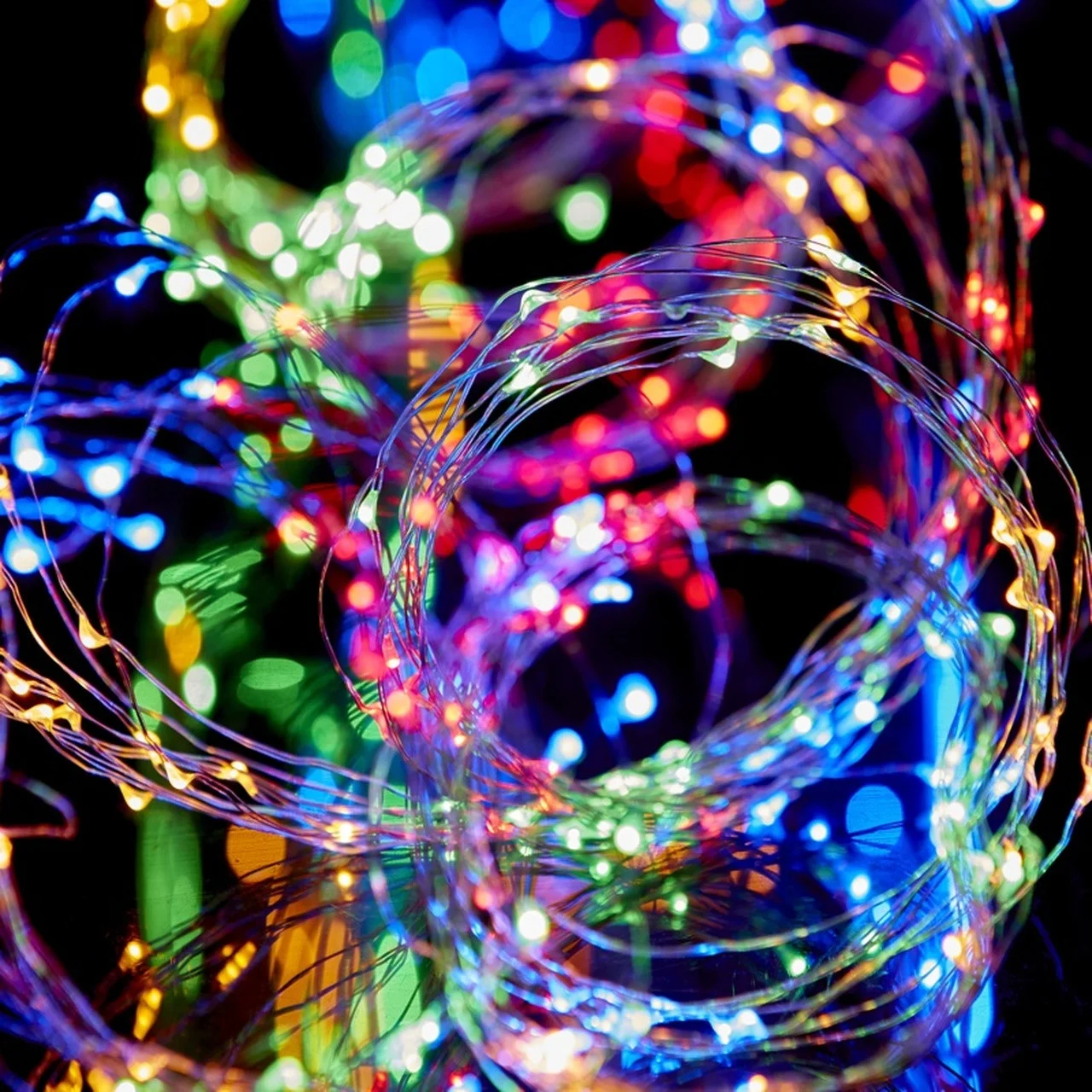 Гирлянда лучи росы RGB 2 м 200 LED 220V Мультицвет - фото 2 Гирлянда лучи росы RGB 2 м 200 LED 220V Мультицвет - фото 2