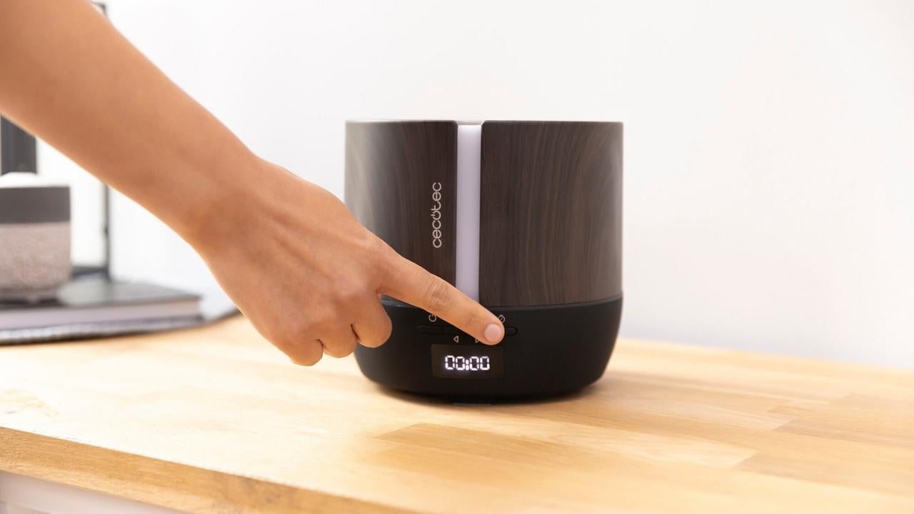 Ароматизатор повітря автоматичний CECOTEC PureAroma 550 Connected Black Wood (451442) - фото 2 Ароматизатор повітря автоматичний CECOTEC PureAroma 550 Connected Black Wood (451442) - фото 2