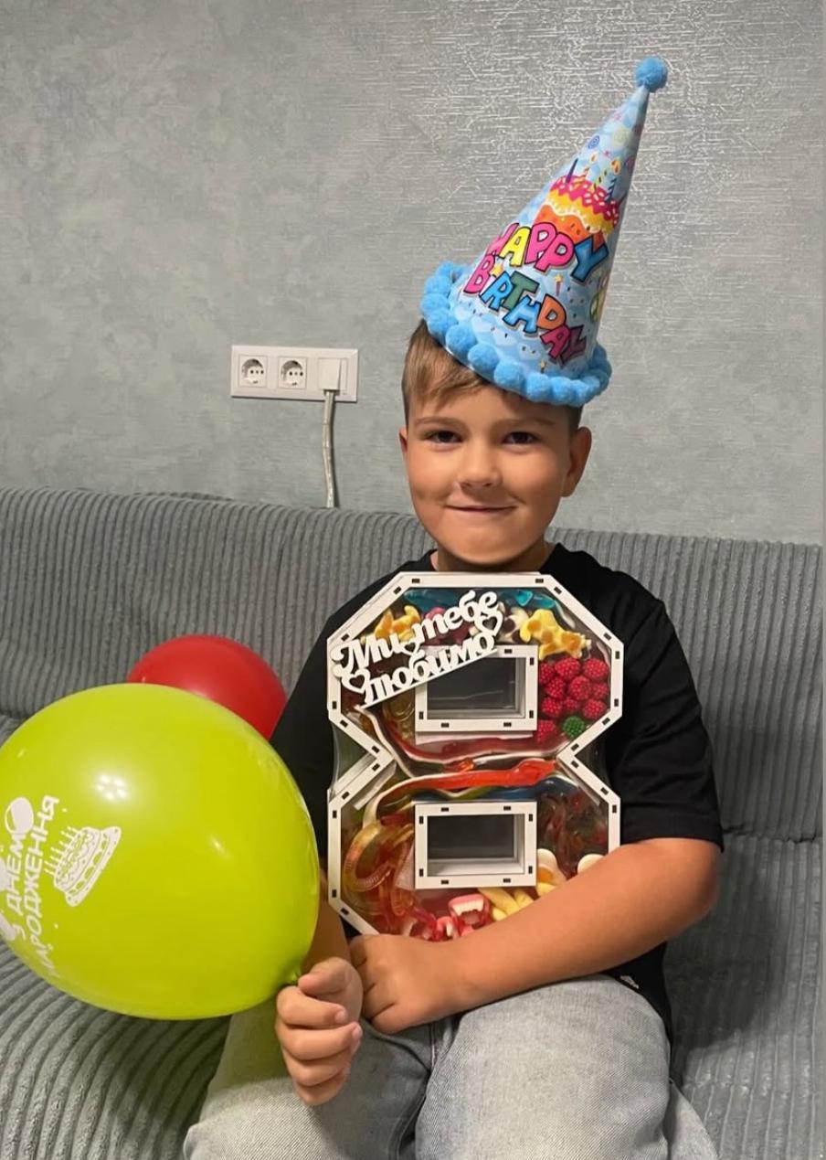 Подарочный бокс сладкий Цифра 8 с желе (2509717722) - фото 3 Подарочный бокс сладкий Цифра 8 с желе (2509717722) - фото 3