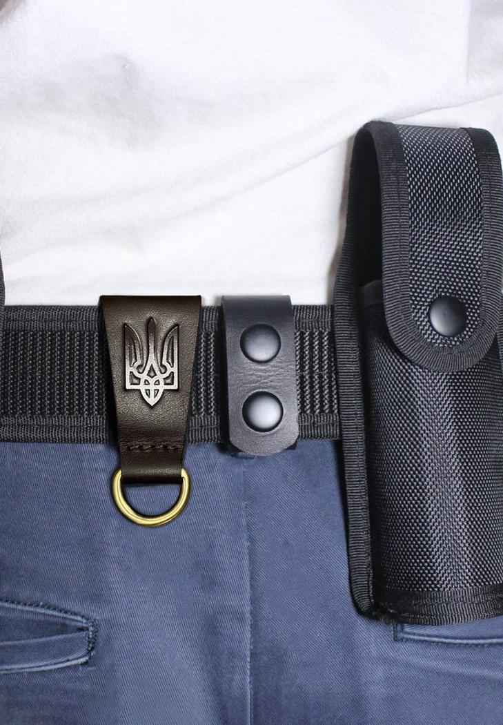 Тренчик на пояс с тризубом кожаный (A-028018) - фото 5 Тренчик на пояс с тризубом кожаный (A-028018) - фото 5