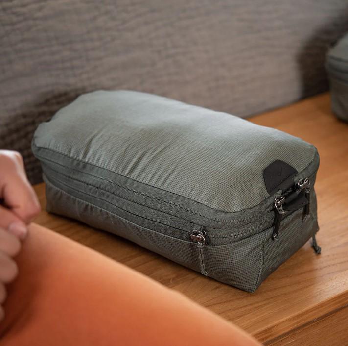 Органайзер для одягу Peak Design Packing Cube Small Sage (BPC-S-SG-2) - фото 6 Органайзер для одягу Peak Design Packing Cube Small Sage (BPC-S-SG-2) - фото 6