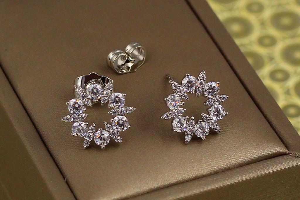 Сережки гвоздики Xuping Jewelry вінець долі 1,4 см Сріблястий (2062845476)