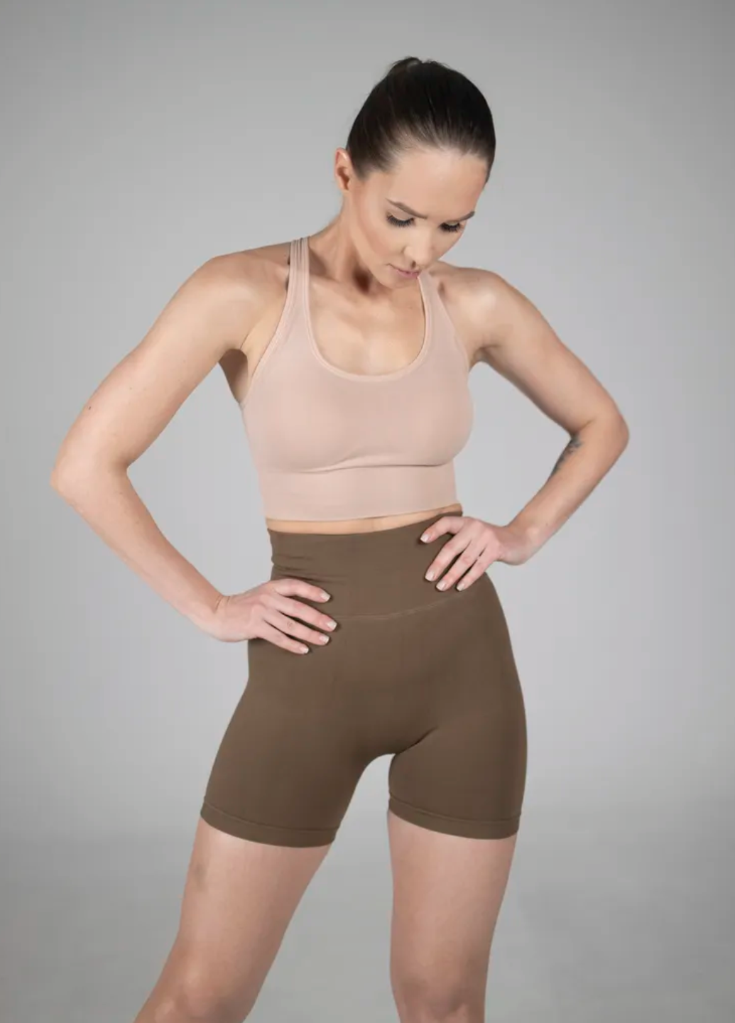 Велосипедки женские с пуш ап эффектом для тренировок короткие повседневные L Коричневый (70158/L) - фото 5 Велосипедки женские с пуш ап эффектом для тренировок короткие повседневные L Коричневый (70158/L) - фото 5